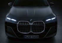 ZKW-스와로브스키, 개발한 크리스털 헤드라이트 새로운 BMW i7에 탑재